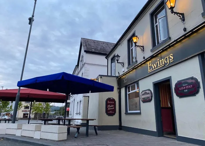 Ewings Bar & Self-Catering Accommodation