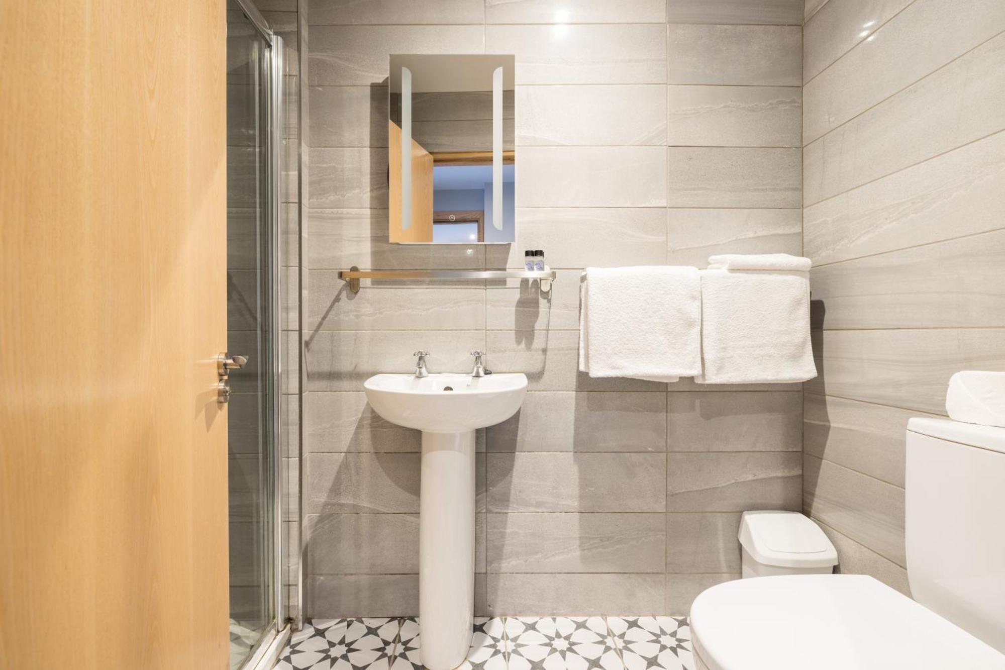 Bed & Breakfast Ewings Bar & Self-catering Carlow