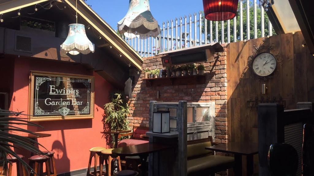 Ewings Bar & Self-catering